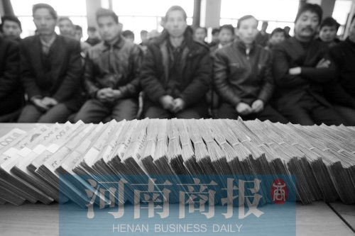 打擊拖欠農(nóng)民工工資，鄭州今年又出狠招（資料圖）河南商報(bào)記者 王春勝/攝