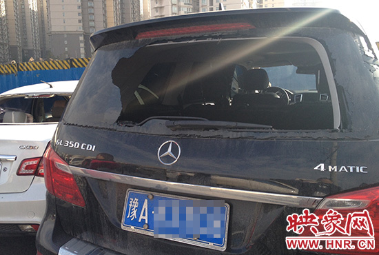 被砸的車輛 被砸的車輛