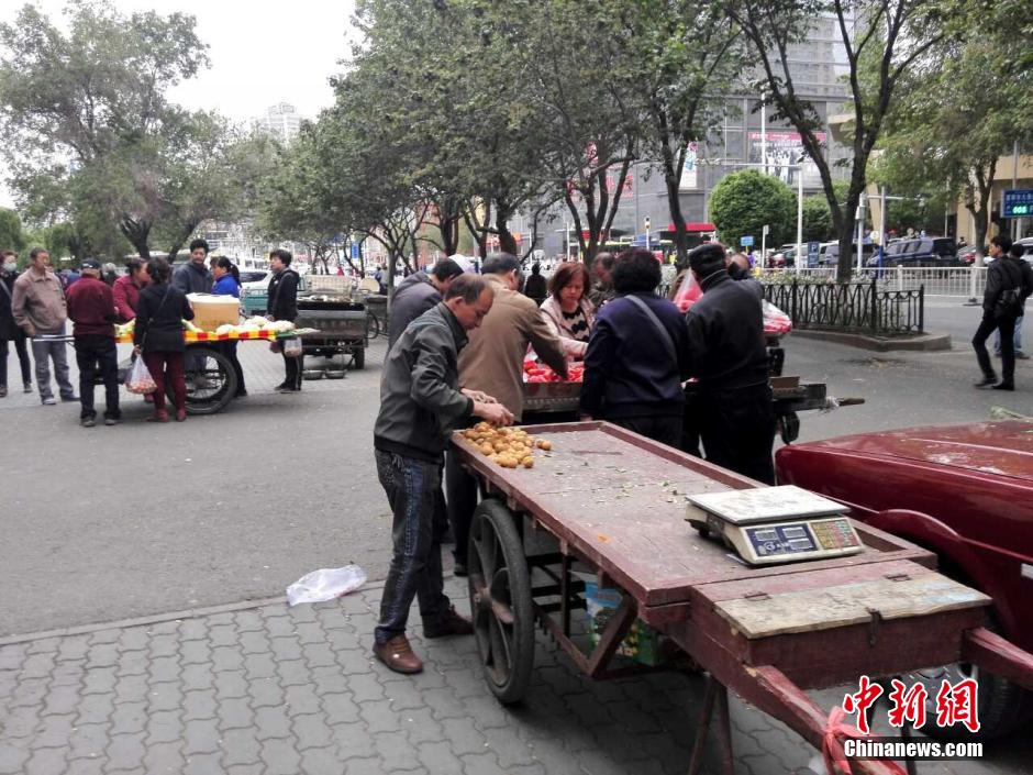 自治區(qū)和烏魯木齊市有關(guān)部門迅速處置，傷員已全部送往醫(yī)院救治。