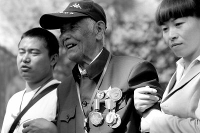 中國(guó)遠(yuǎn)征軍老兵來(lái)參加活動(dòng)。