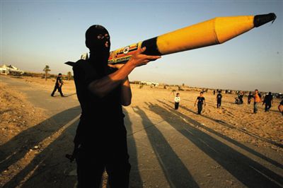 卡薩姆火箭：哈馬斯山寨版喀秋莎火箭，射程約10公里。