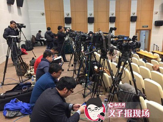 圖說：大量媒體聚焦在發(fā)布會(huì)現(xiàn)場。新民晚報(bào)新民網(wǎng)