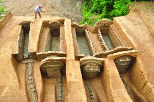 罕見的“四聯(lián)排”古墓 南京市考古研究所供圖 罕見的“四聯(lián)排”古墓 南京市考古研究所供圖