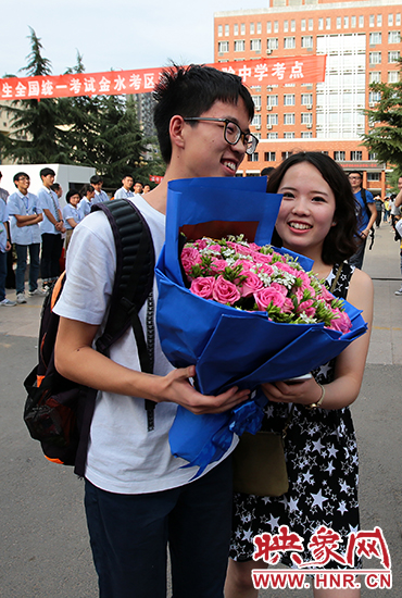 還有一種情，它是懵懂的情愫，你若安好，便是晴天。