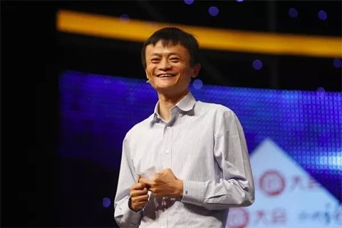 2011年8月17日，阿里巴巴集團(tuán)宣布，將提供30億元無(wú)息貸款，幫助員工解決首次置業(yè)問(wèn)題，每人最高可申請(qǐng)30萬(wàn)元。此外，阿里巴巴還將投入5億元設(shè)教育基金，通過(guò)和教育機(jī)構(gòu)共同辦學(xué)、與現(xiàn)有學(xué)校合作，解決員工子女入園、上學(xué)問(wèn)題;向基層員工發(fā)放一次性的物價(jià)、子女教育補(bǔ)貼，預(yù)計(jì)總額超過(guò)4000萬(wàn)元。