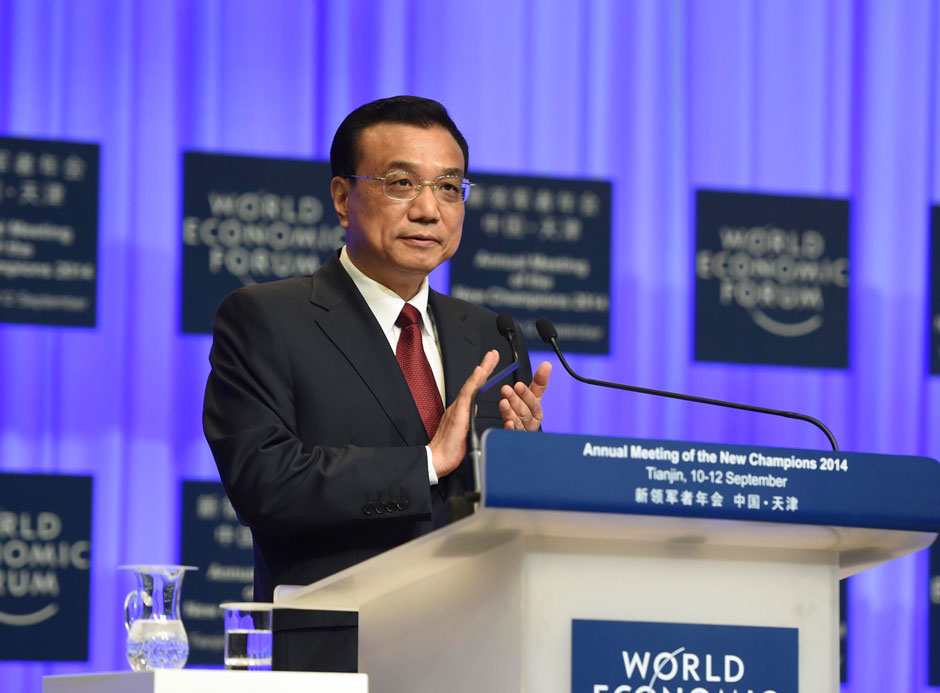 李克強(qiáng)總理出席夏季達(dá)沃斯論壇并發(fā)表開(kāi)幕式致辭。
