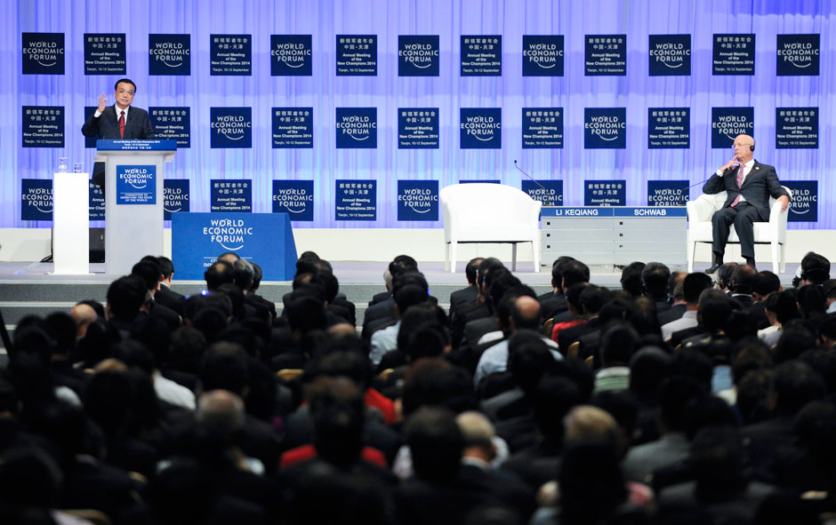 李克強(qiáng)總理出席夏季達(dá)沃斯論壇并發(fā)表開(kāi)幕式致辭。