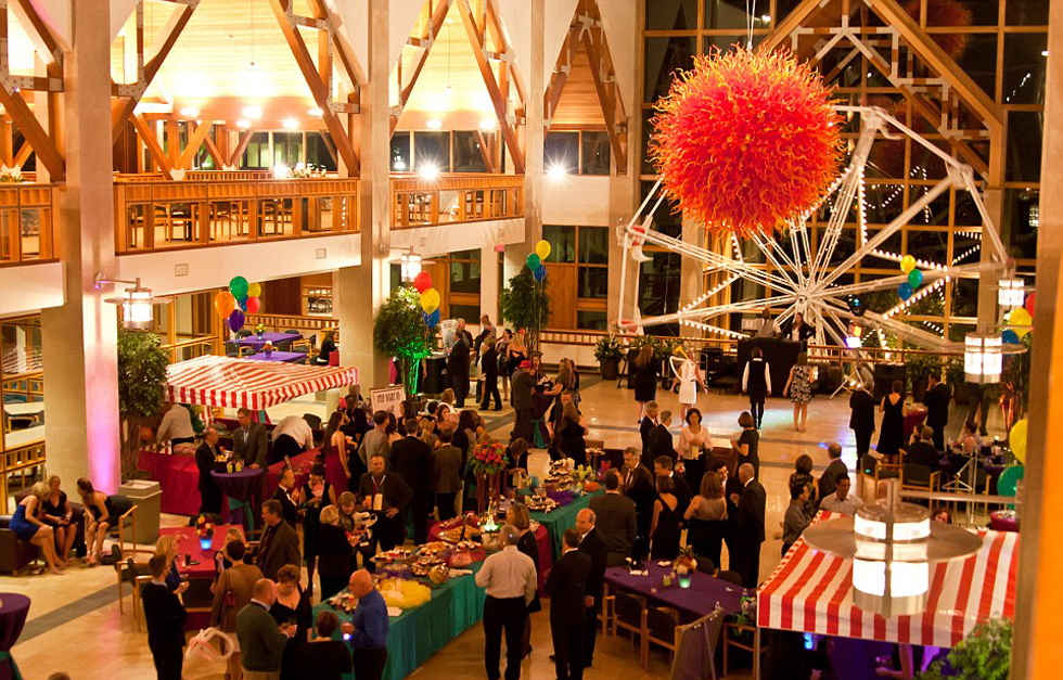 盤(pán)點(diǎn)全球最酷的辦公室 內(nèi)設(shè)滑梯游戲廳和糖果店 盤(pán)點(diǎn)全球最酷的辦公室 內(nèi)設(shè)滑梯游戲廳和糖果店