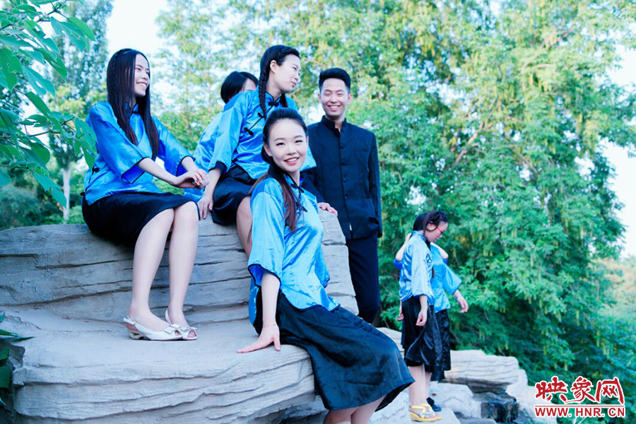 最是那溫柔一笑，定格了四年所有的記憶。