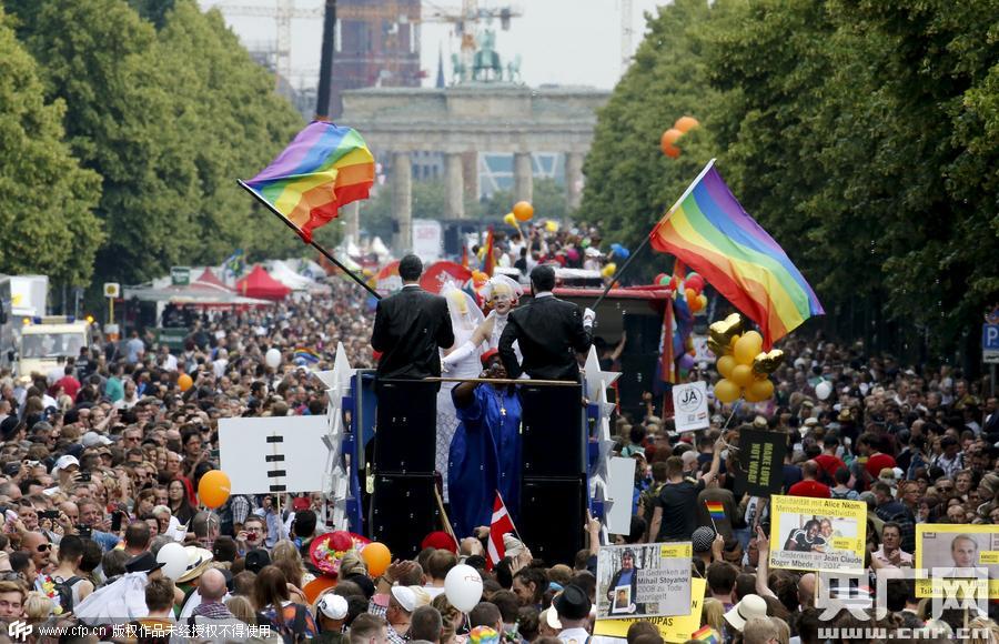 德國柏林，當(dāng)?shù)嘏e行同性戀驕傲大游行