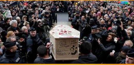 圖為送葬當天的場景。