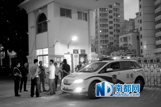 　接人的親戚和校方一度沒談攏,雙方甚至差點(diǎn)鬧到派出所。