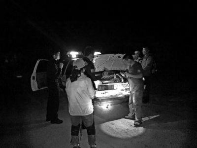 17名驢友被困深山7小時(shí) 女驢友稱實(shí)在走不動(dòng)了 17名驢友被困深山7小時(shí) 女驢友稱實(shí)在走不動(dòng)了