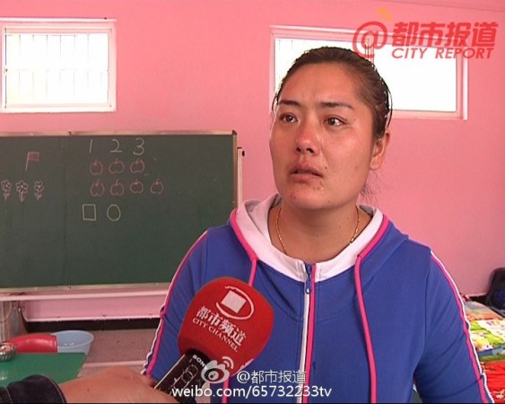 當(dāng)事老師接受采訪時(shí)表示很委屈。