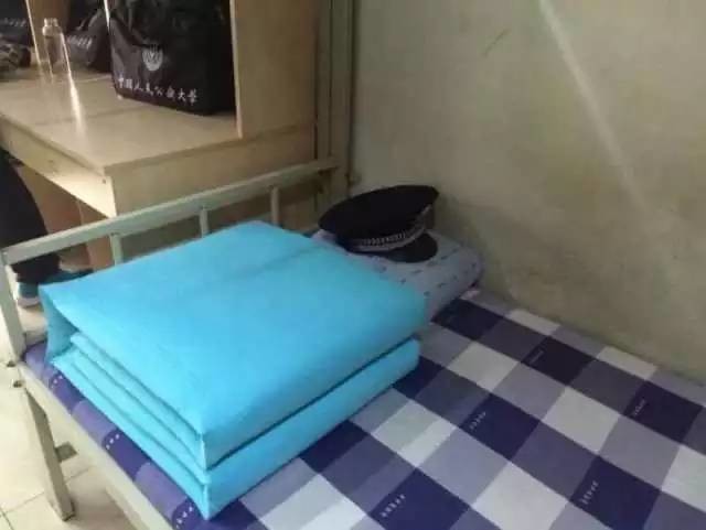 這個(gè)學(xué)校的男生宿舍火了！女同學(xué)都喊著要嫁