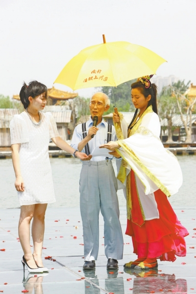 且行且吟誦余光中詩(shī)話(huà)“老家河南” 且行且吟誦余光中詩(shī)話(huà)“老家河南”