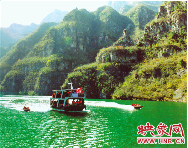 青熙風(fēng)鈴節(jié)開(kāi)幕 中國(guó)旅游日青天河門(mén)票將“買(mǎi)一送一” 青熙風(fēng)鈴節(jié)開(kāi)幕 中國(guó)旅游日青天河門(mén)票將“買(mǎi)一送一”