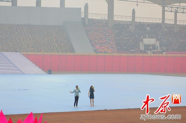 第九屆中國鄭州國際少林武術(shù)節(jié)開幕式 第九屆中國鄭州國際少林武術(shù)節(jié)開幕式