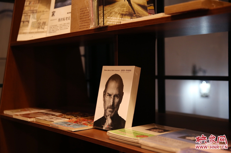 書店內(nèi)的書。