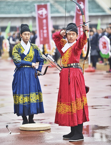 青少年傳統(tǒng)弓訓現(xiàn)溫州 “射藝”帥氣好玩 青少年傳統(tǒng)弓訓現(xiàn)溫州 “射藝”帥氣好玩