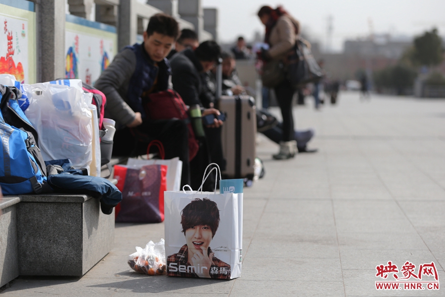 春運(yùn)中的“明星”身影。