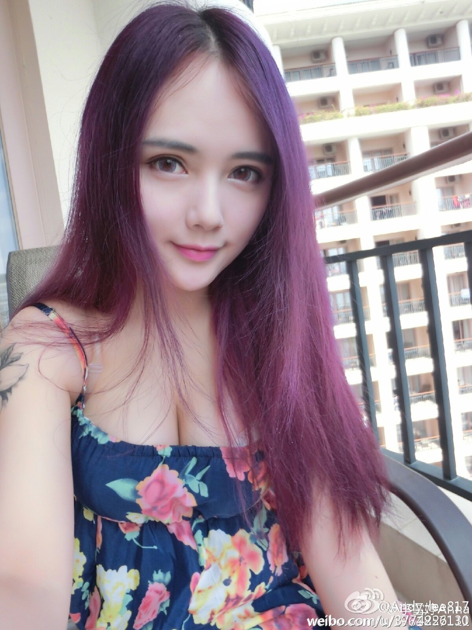 湖大21歲?；ㄇ巴购舐N無懼走光