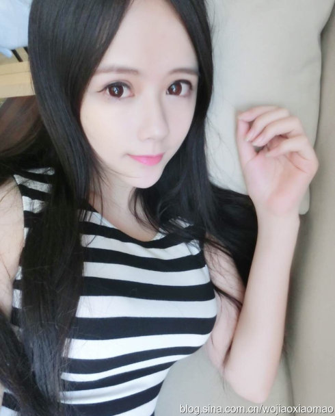 湖大21歲?；ㄇ巴购舐N無(wú)懼走光